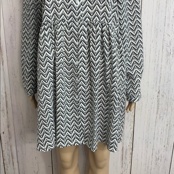 Emma & Ella Paris Button Down Dress - Picture 3 of 12